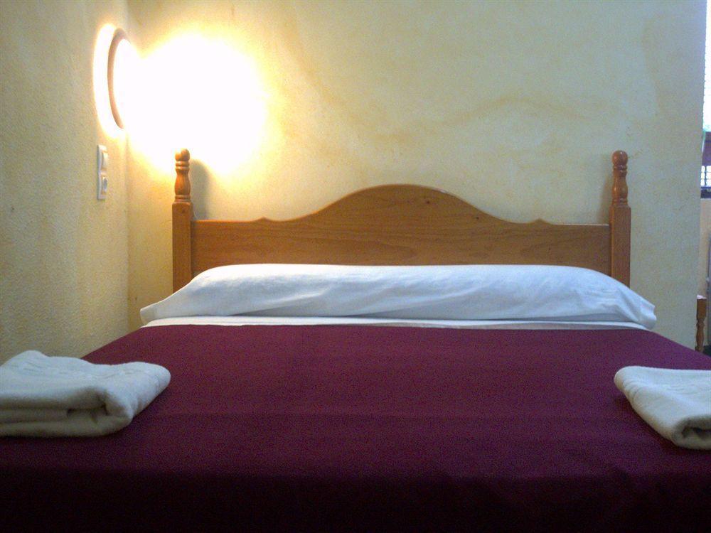 Hostal Lis Seville Luaran gambar