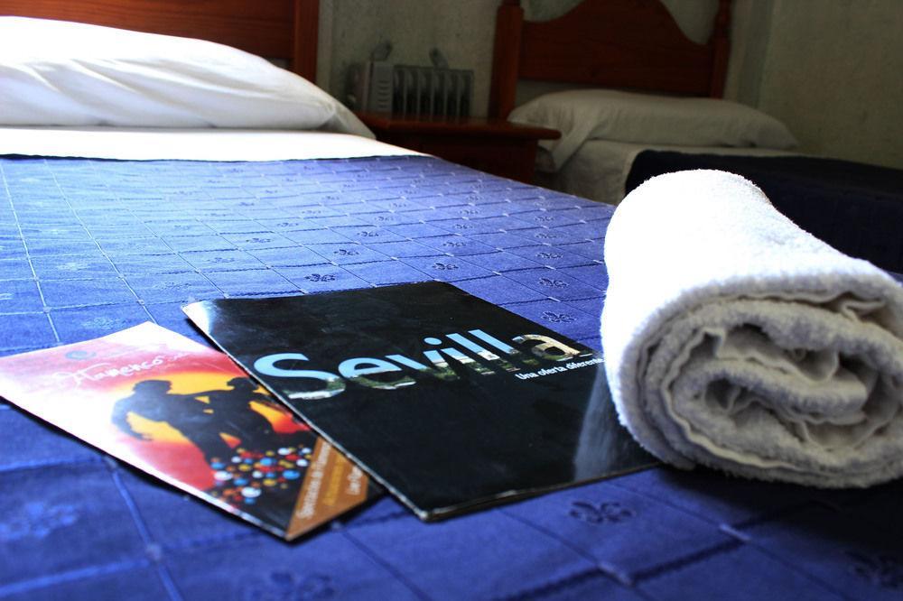 Hostal Lis Seville Luaran gambar