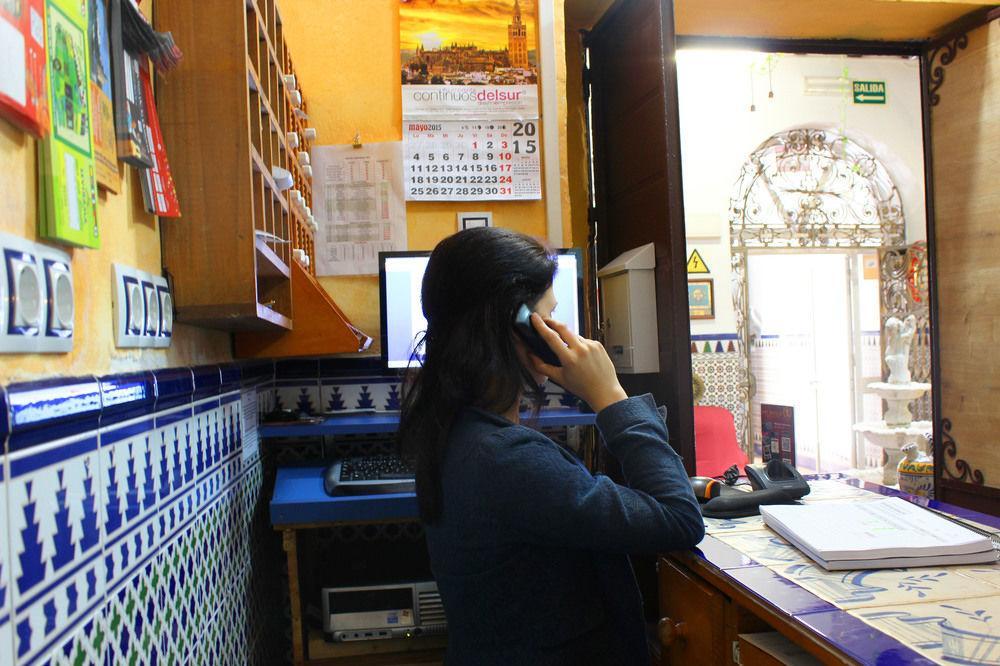 Hostal Lis Seville Luaran gambar