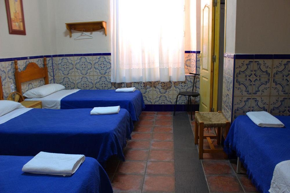 Hostal Lis Seville Luaran gambar
