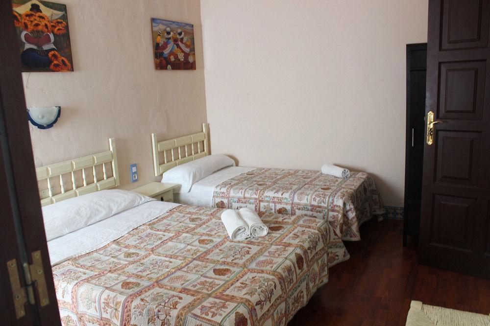 Hostal Lis Seville Luaran gambar