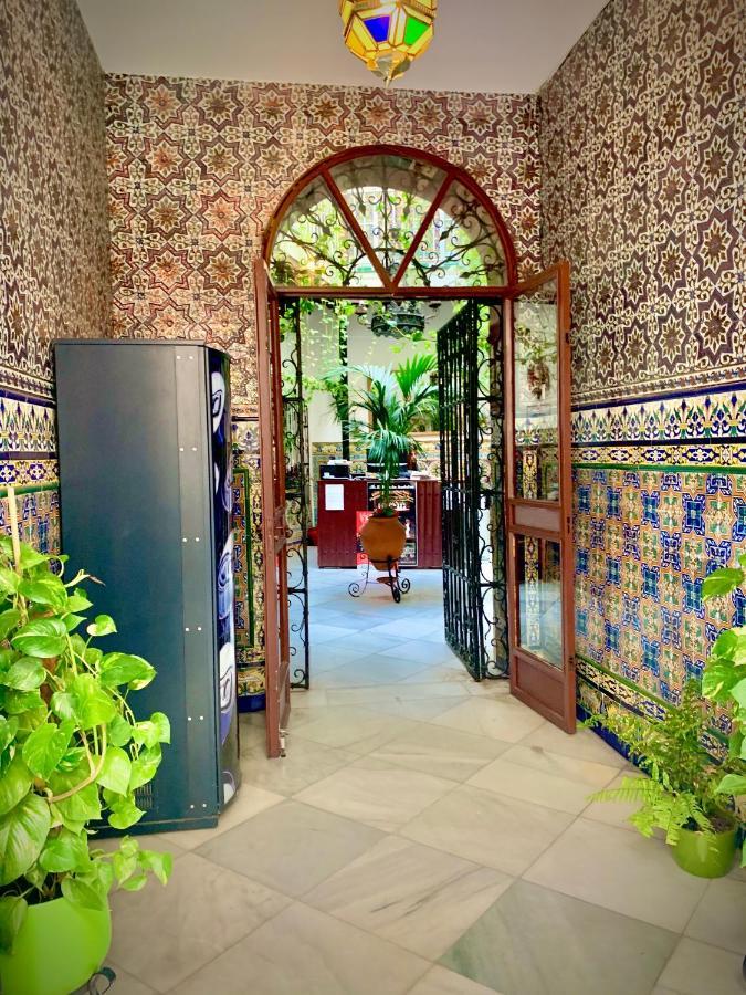 Hostal Lis Seville Luaran gambar